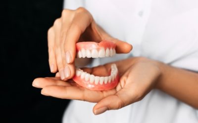 Dentures FAQs Answered by Dentist in Oakbrook Terrace, IL